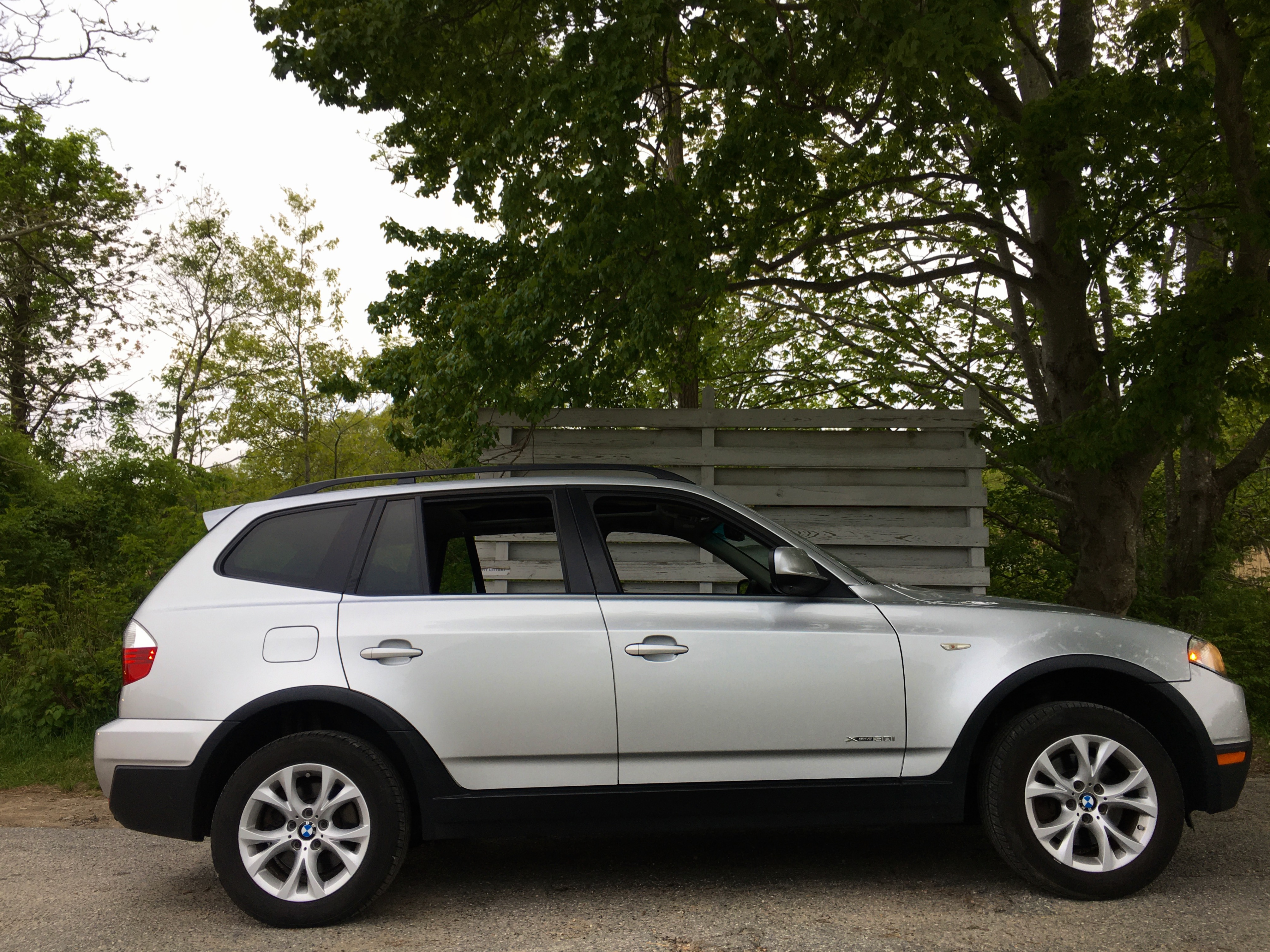 Go Motors Niantic, CT Purveyors of 3rd Generation Toyota 4Runners and other lengedary classics